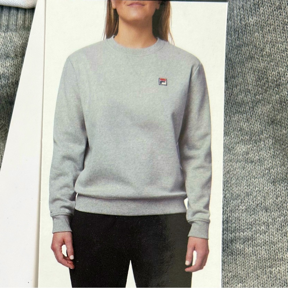 ✨NEW Fila Light Gray Crewneck Sweatshirt with Small Logo